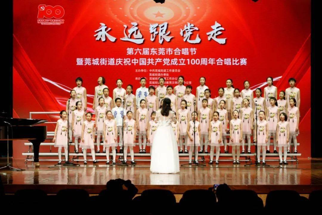 书塔叠叠高
