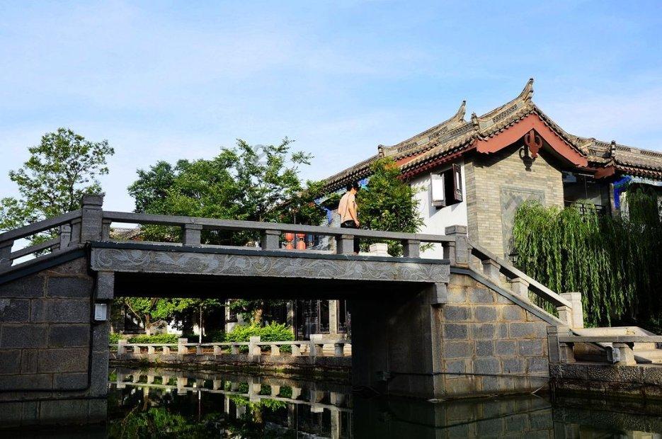 李元昊派人发明西夏文之前，西夏人都是用什么文字交流的？是汉字吗？ 随便问问而已 勿喷